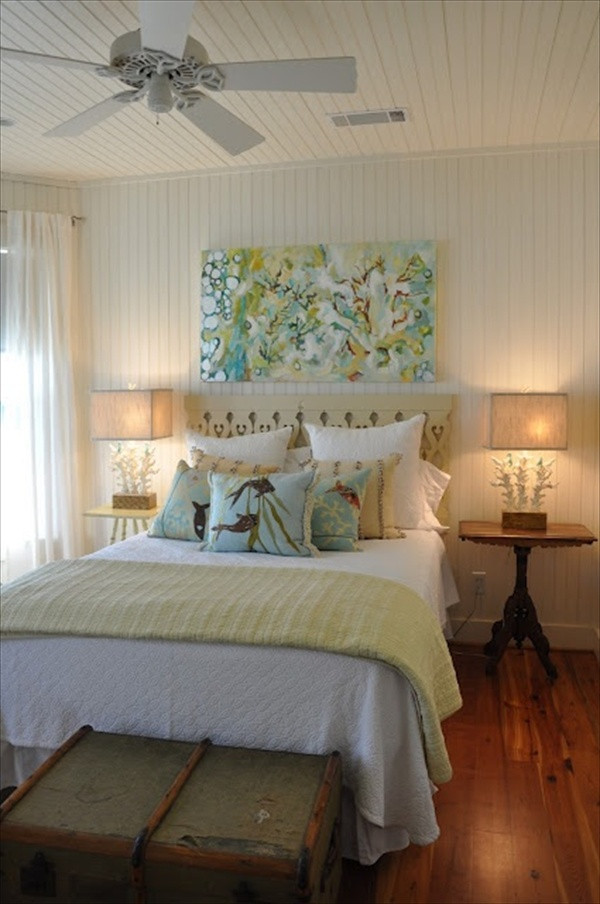 Ideas For Small Bedroom
 Bedroom Makeover So 16 Easy Ideas To Change the Look