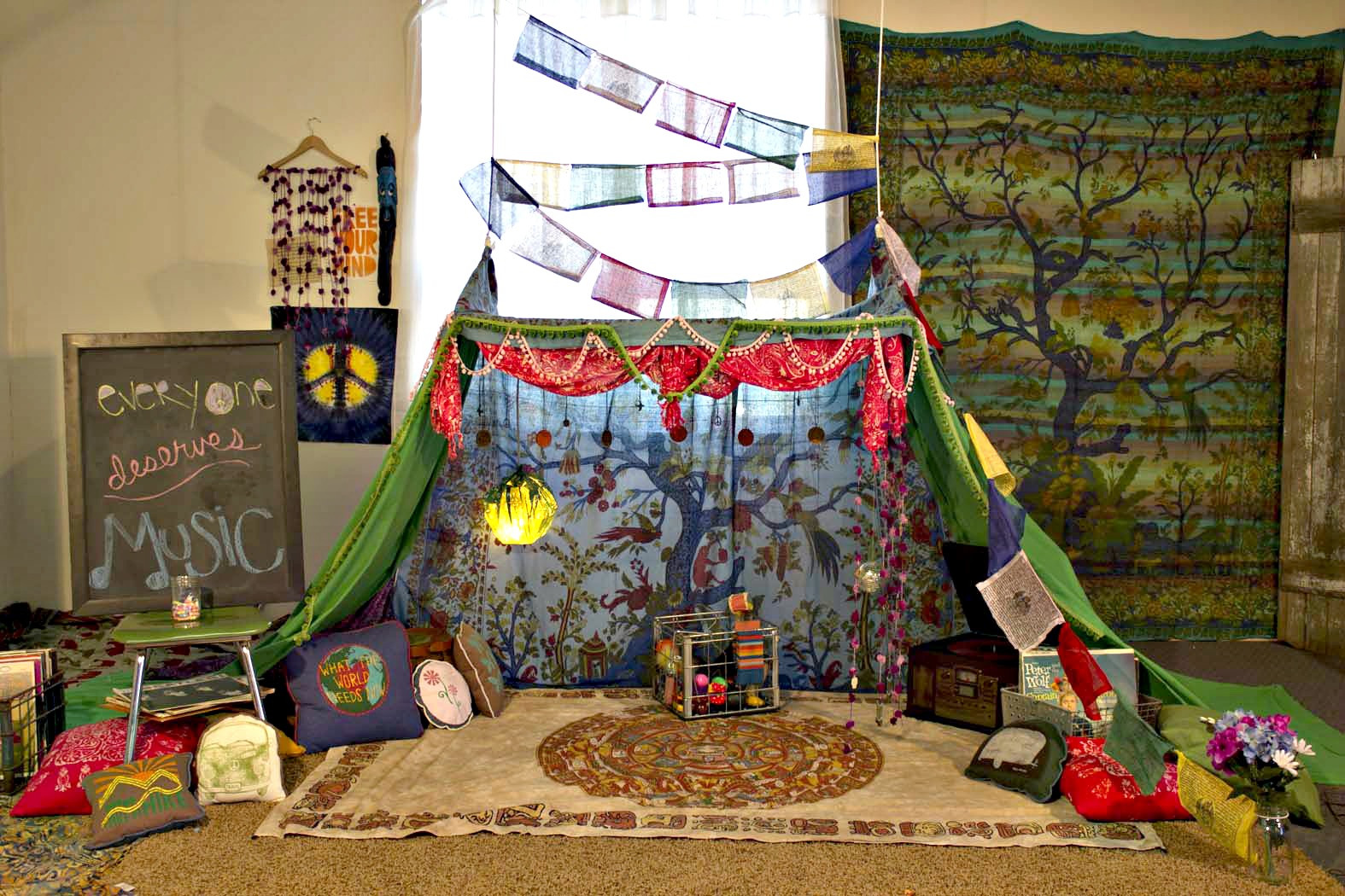 Indoor Forts For Kids
 How about for kids