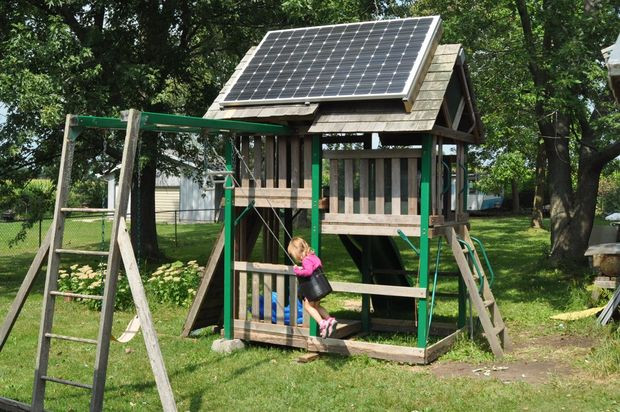 Kids Play House Swing Set
 Solar Swing Set PV Playhouse