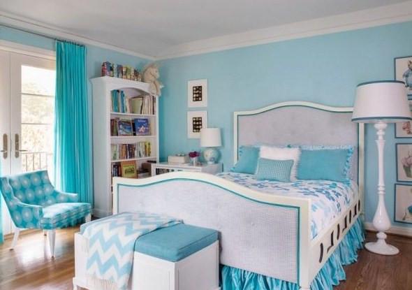 Light Blue Bedroom
 Light Blue Bedroom Decorating Ideas for Brighter