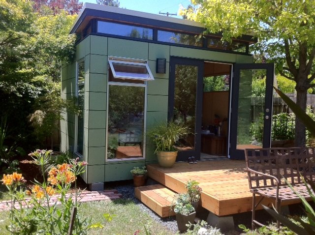 Modern Backyard Shed
 Green Space Living Living green in a modern world