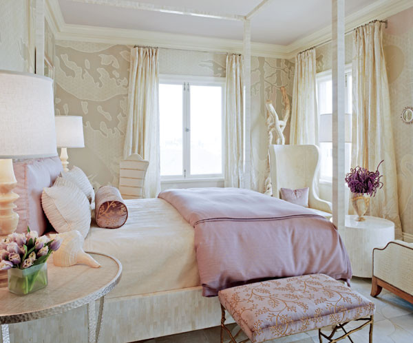 Modern Chic Bedroom
 Blanco Interiores Em lilás por favor In Lilac please