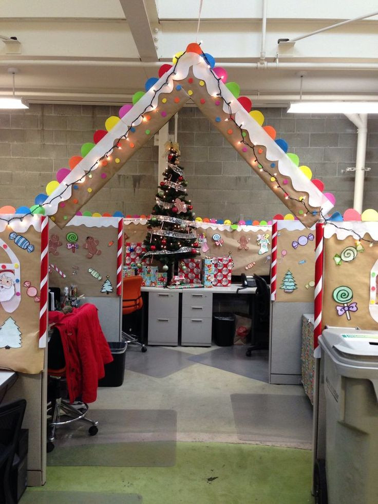 Office Cubicle Christmas Decorating Ideas
 24 best Gingerbread Cubicle images on Pinterest