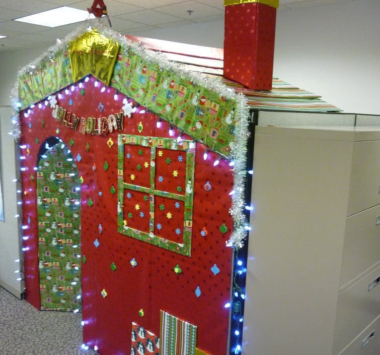 Office Cubicle Christmas Decorating Ideas
 Christmas cubicle office decorations