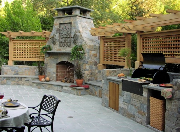 Outdoor Kitchen And Fireplace Ideas
 Creating the Ideal Outdoor Summer Kitchen this Fall
