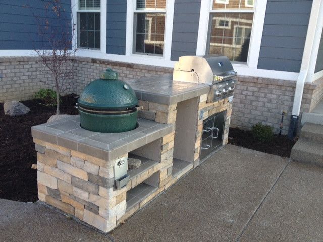 Outdoor Kitchen Smoker
 Outdoor Living Big Green Egg Smoker and Saber Grill