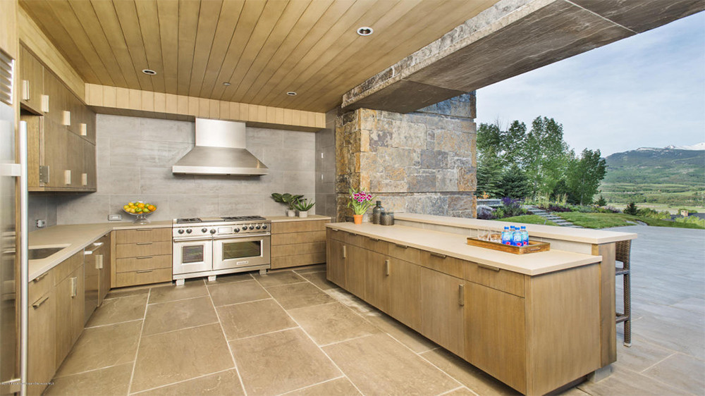 Outdoor Kitchens For Sale
 10 Homes For Sale With Outdoor Kitchens — Life At Home