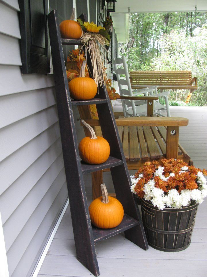 Outdoor Thanksgiving Decorations
 Fall Thanksgiving Outdoors Ladder