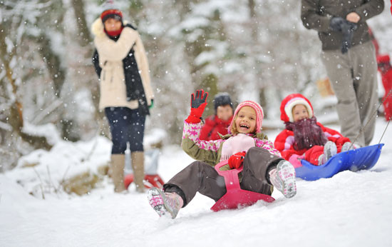 Outdoor Winter Activities
 5 Outdoor Winter Activities for Kids Smart Parenting