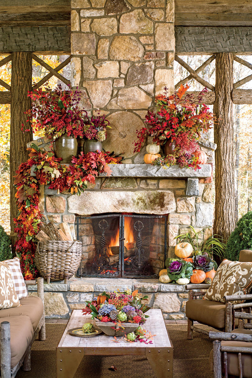 Outside Fall Decor Ideas
 25 Beautiful Outdoor Room Ideas for Fall and Beyond