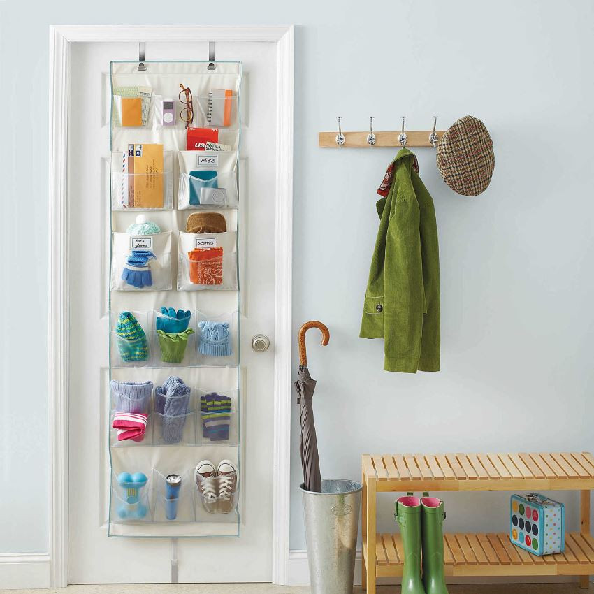 Over The Door Bathroom Storage
 10 Ways to Make Your Roommate More Organized for a Clutter
