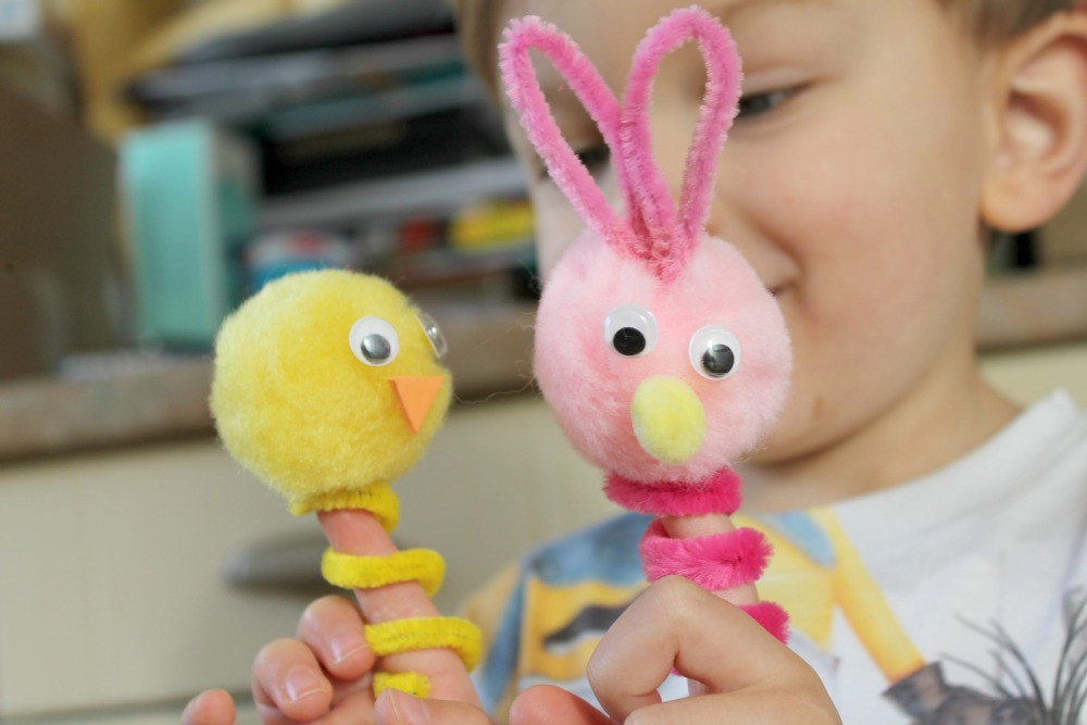 Pipe Cleaner Easter Crafts
 Easter Craft Idea Pipe Cleaner Finger Puppets