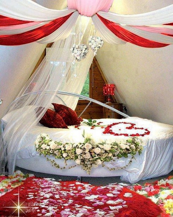 Romantic Bedroom Ideas For Valentines Day
 WARM ROMANTIC BEDROOM DECORATION IDEAS Godfather