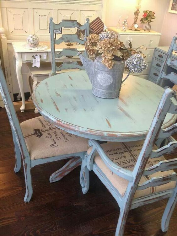 Rustic Round Kitchen Table
 26 Ways To Create A Shabby Chic Dining Room Area