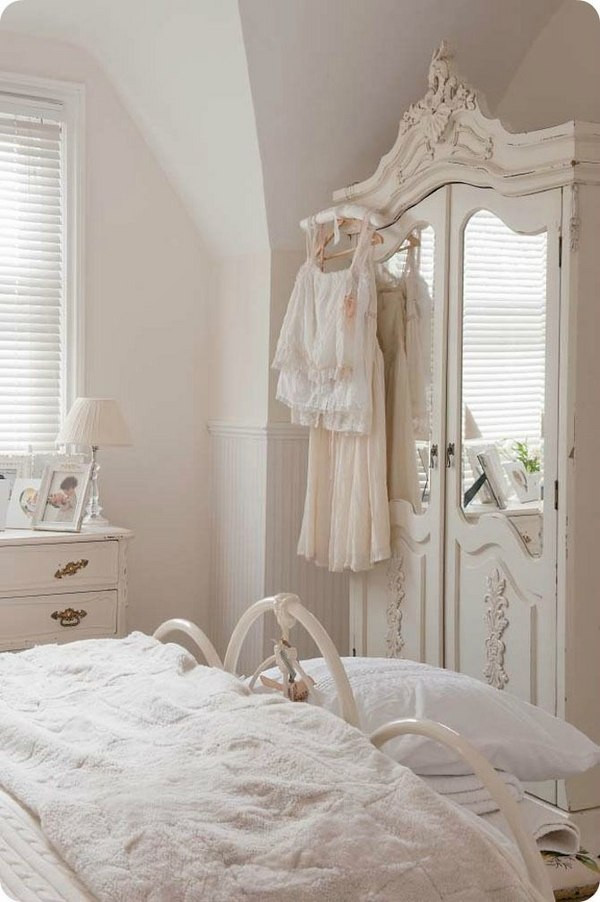 Shabby Chic Bedroom Ideas
 Wardrobe armoire – 25 shabby chic ideas for a romantic bedroom