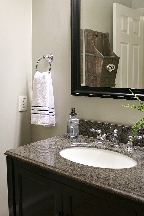 Small Bathroom Makeovers
 Small Bathroom Makeover and Organization Ideas Clean and