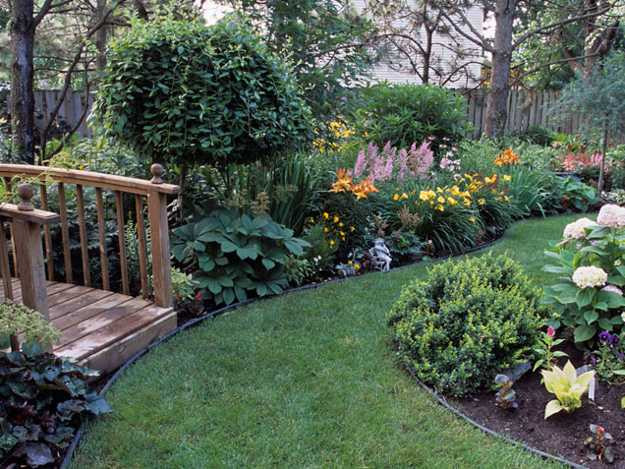 Small Patio Landscaping Ideas
 25 Beautiful Backyard Landscaping Ideas and Gorgeous