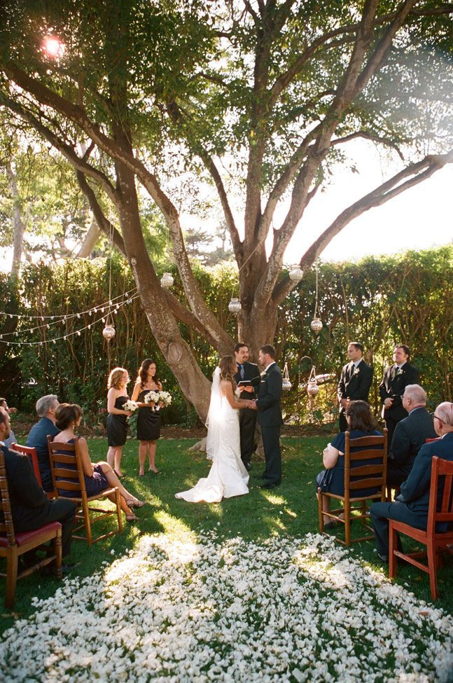 Small Wedding Ideas For Fall
 30 Sweet Ideas For Intimate Backyard Outdoor Weddings