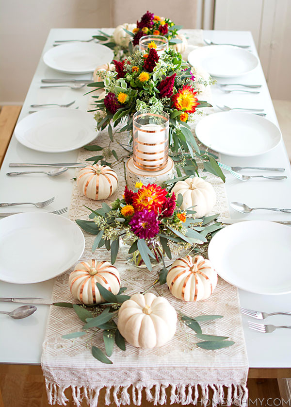 Thanksgiving Table Centerpieces
 23 Insanely Beautiful Thanksgiving Centerpieces and Table