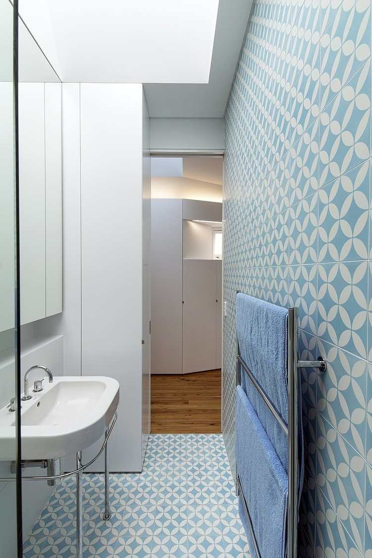 Tile Bathroom Wall Ideas
 Bathroom Design Ideas Use the Same Tile the Floors and
