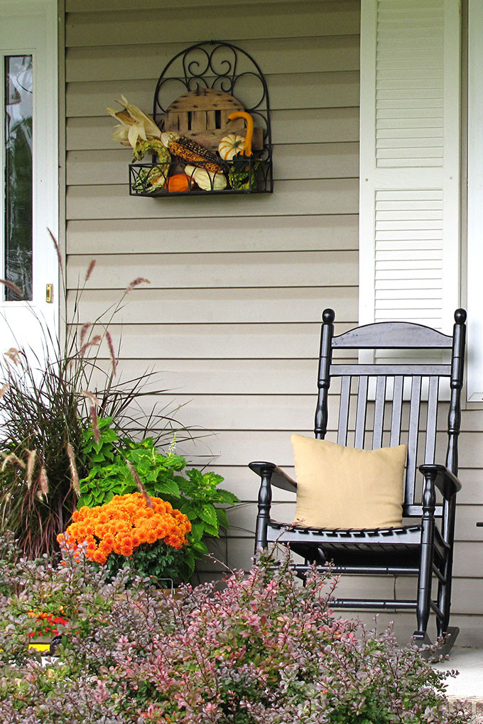When To Put Up Fall Decor
 Porch Decor For Fall House of Hawthornes