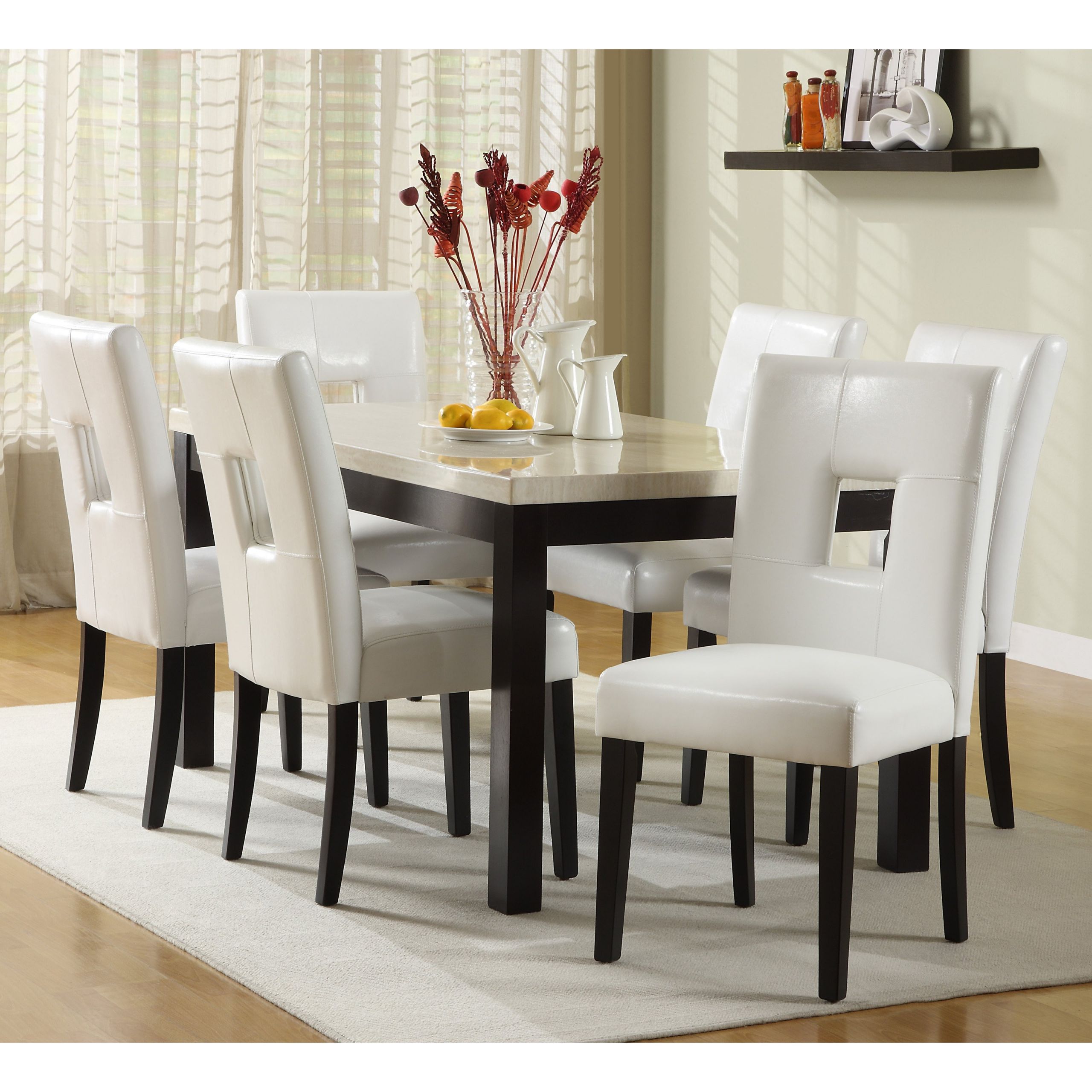 White Kitchen Table And Chairs
 White Round Kitchen Table and Chairs Design