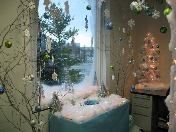 Winter Wonderland Cubicle Ideas
 of the cubicle decorations