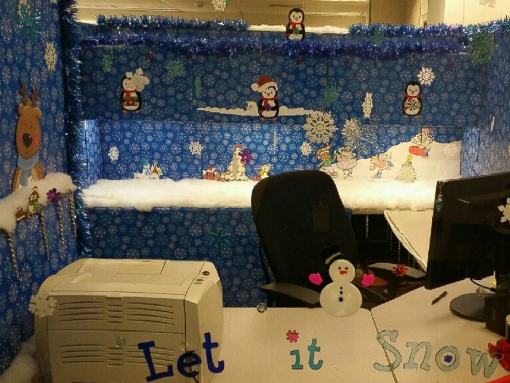 Winter Wonderland Cubicle Ideas
 Why e fice Really Decked Their Halls for the Holidays