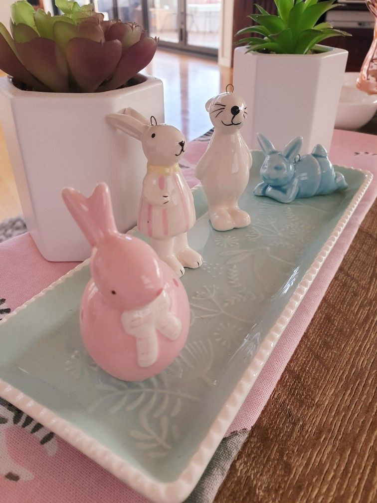 Easter Bathroom Decor
 Bed bath and table Easter decorations 2019