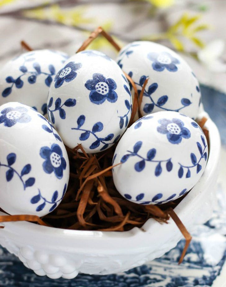 Easter Eggs Ideas
 15 Pretty Easter Egg Decorating Ideas PureWow