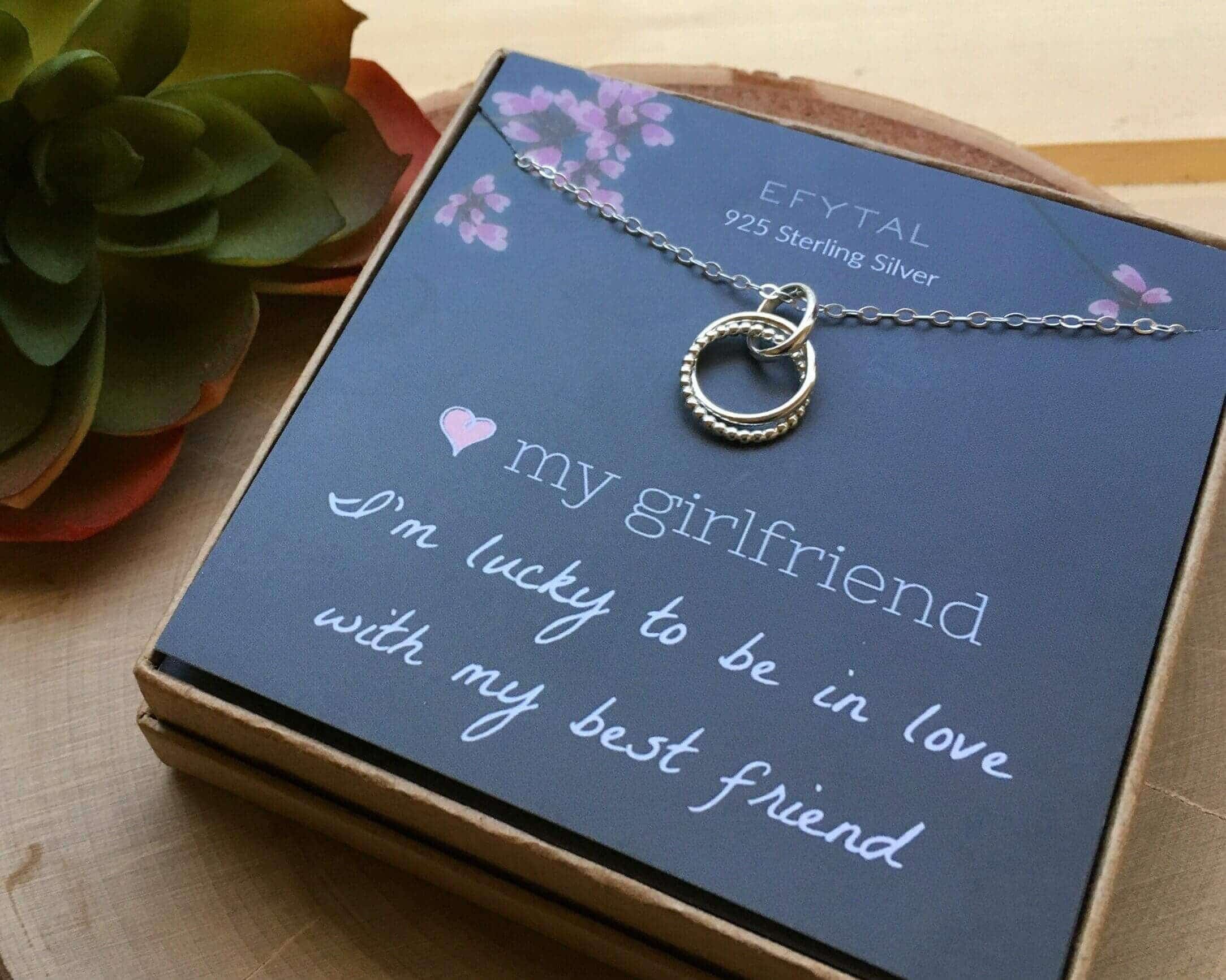 Gift Ideas For A Girlfriend
 Mesmerizing Valentine Day Gift Ideas for Girlfriend Live