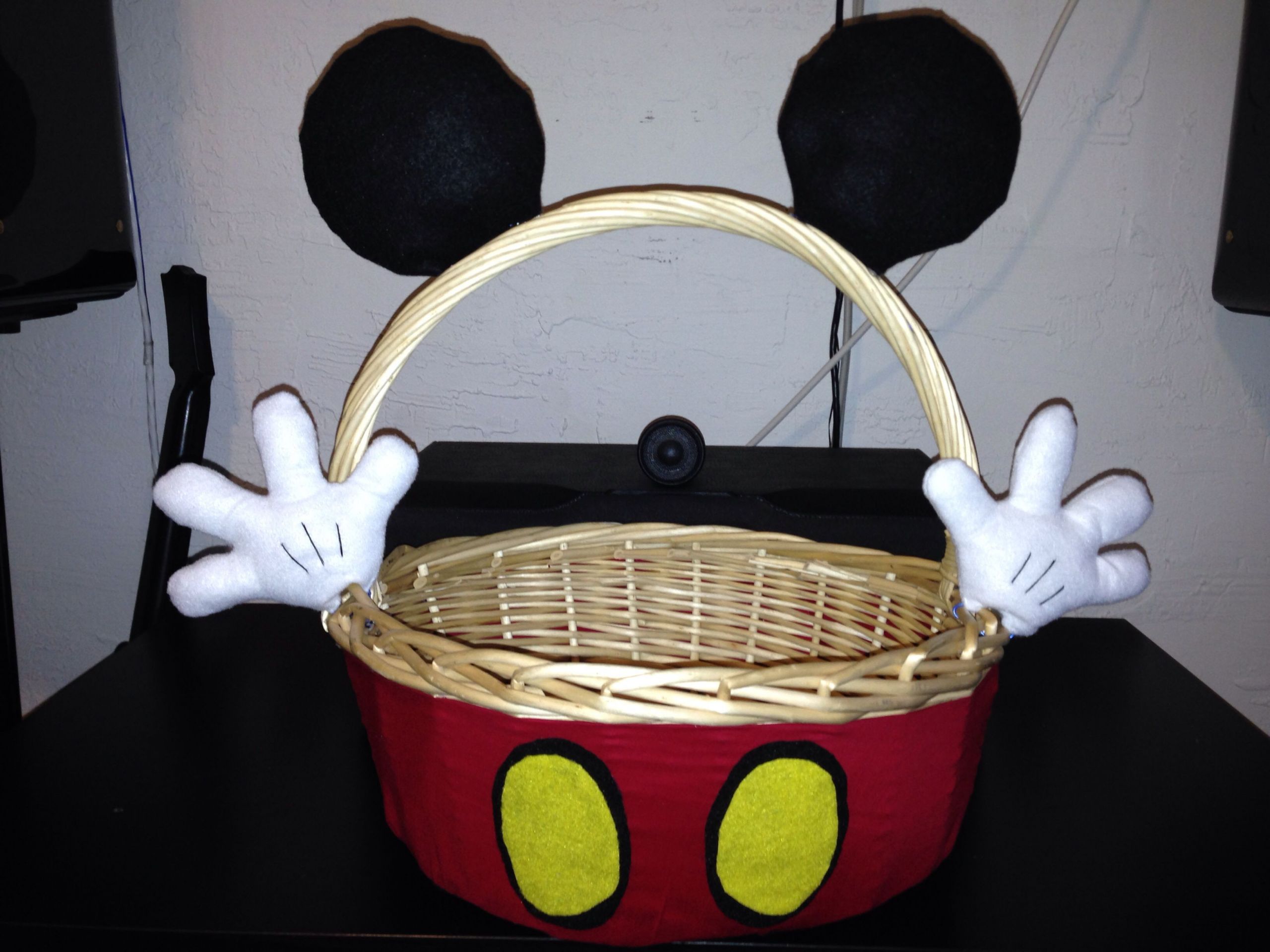 Mickey Mouse Easter Basket Ideas
 Mickey Mouse Easter basket Hand sewn gloves & ears also