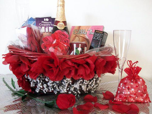 Romantic Valentine Gift Ideas
 New Romantic Valentine’s Day Gift Basket Ideas 2014